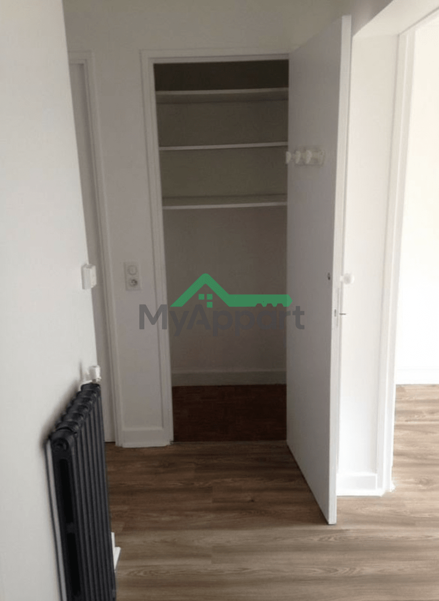 Miniature 10