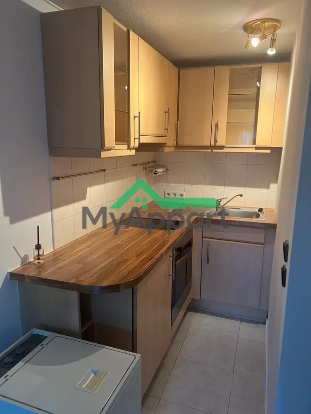 Studio rénové et meublé – 21 m² – Rue des Martyrs, 75009 Paris — photo 2