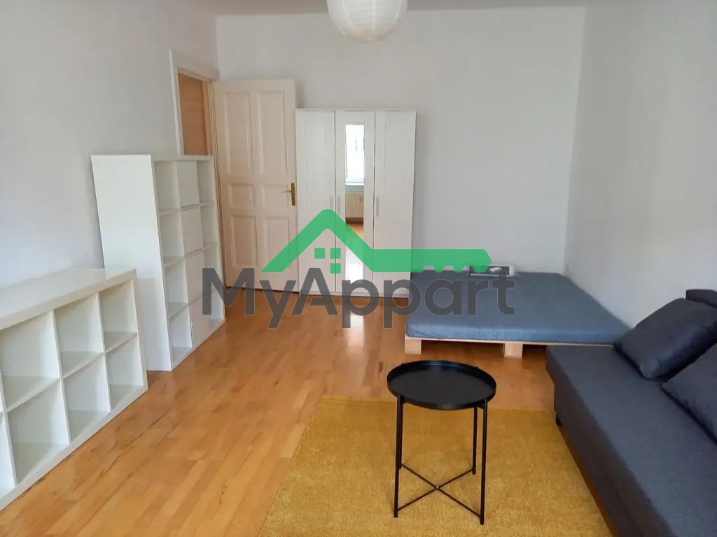 Appartement meublé  • 1 pièce • 37 m² – Paris 11e