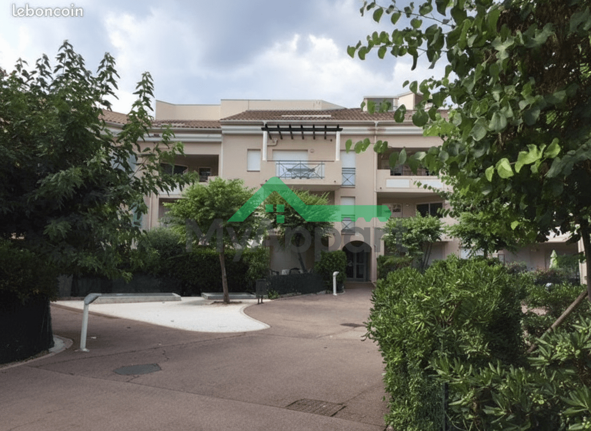 2 pièces + box fermé DRAGUIGNAN
