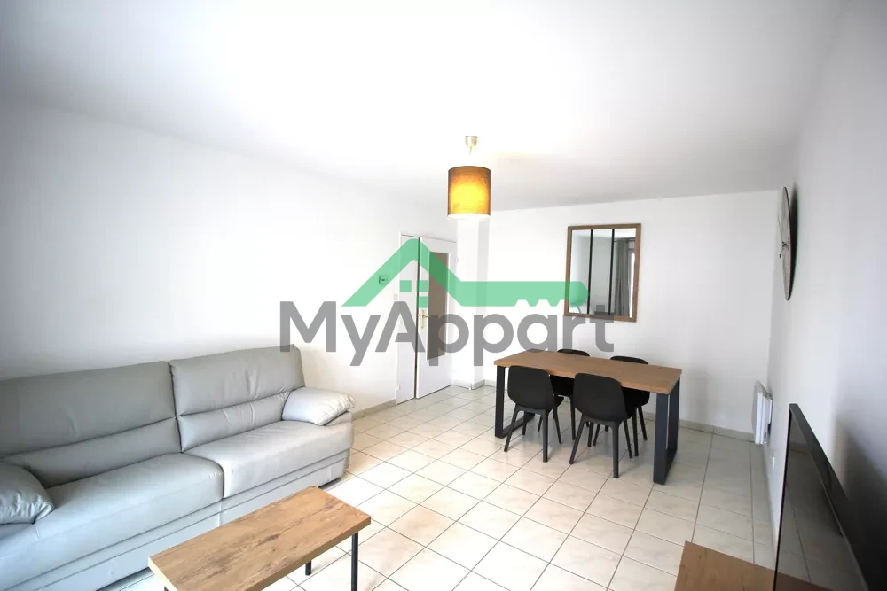 T2 meublé avec garage – Place Chavanelle