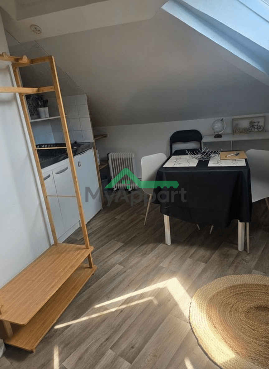 Location studio meublé — photo 1
