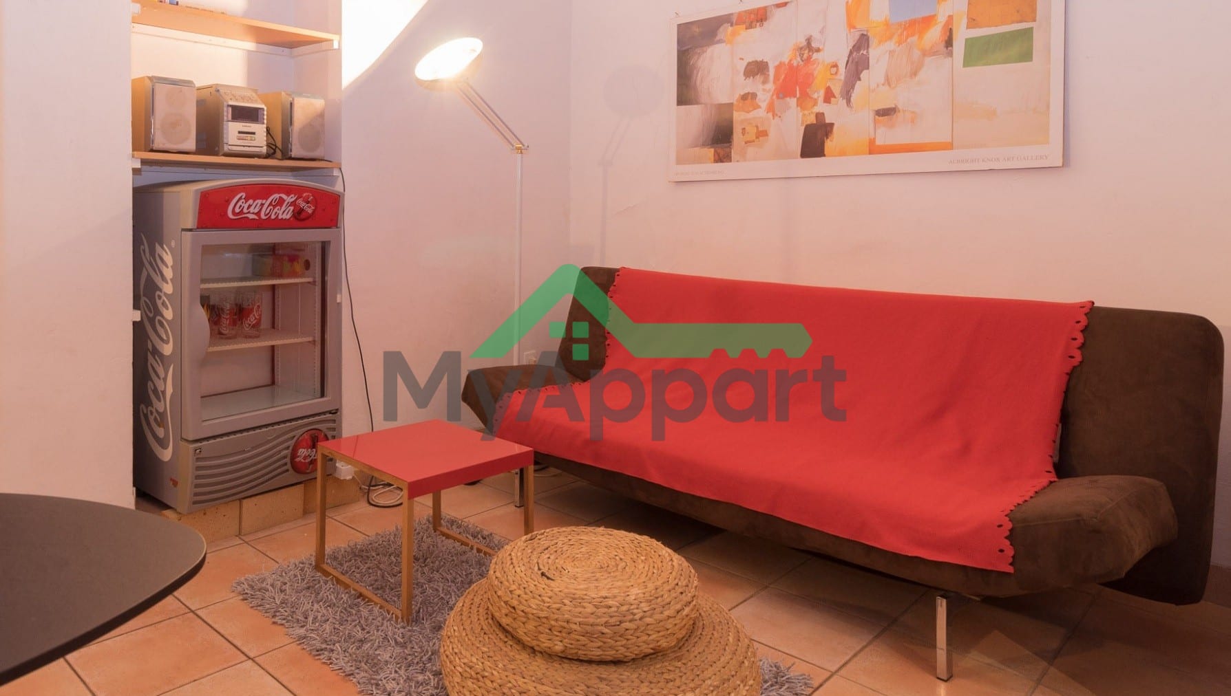 Studio meublé refait à neuf 