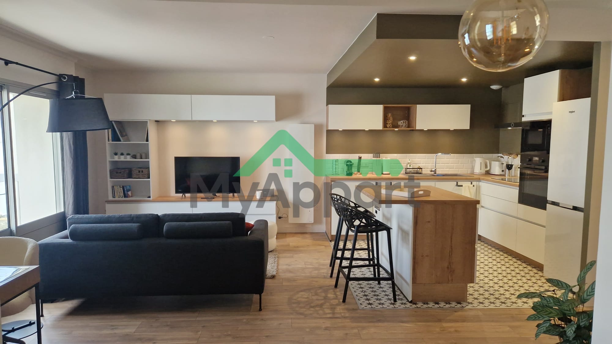Joli T3 totalement rénové et meublé – 77 m2 - Nantes quartier Procé Zola