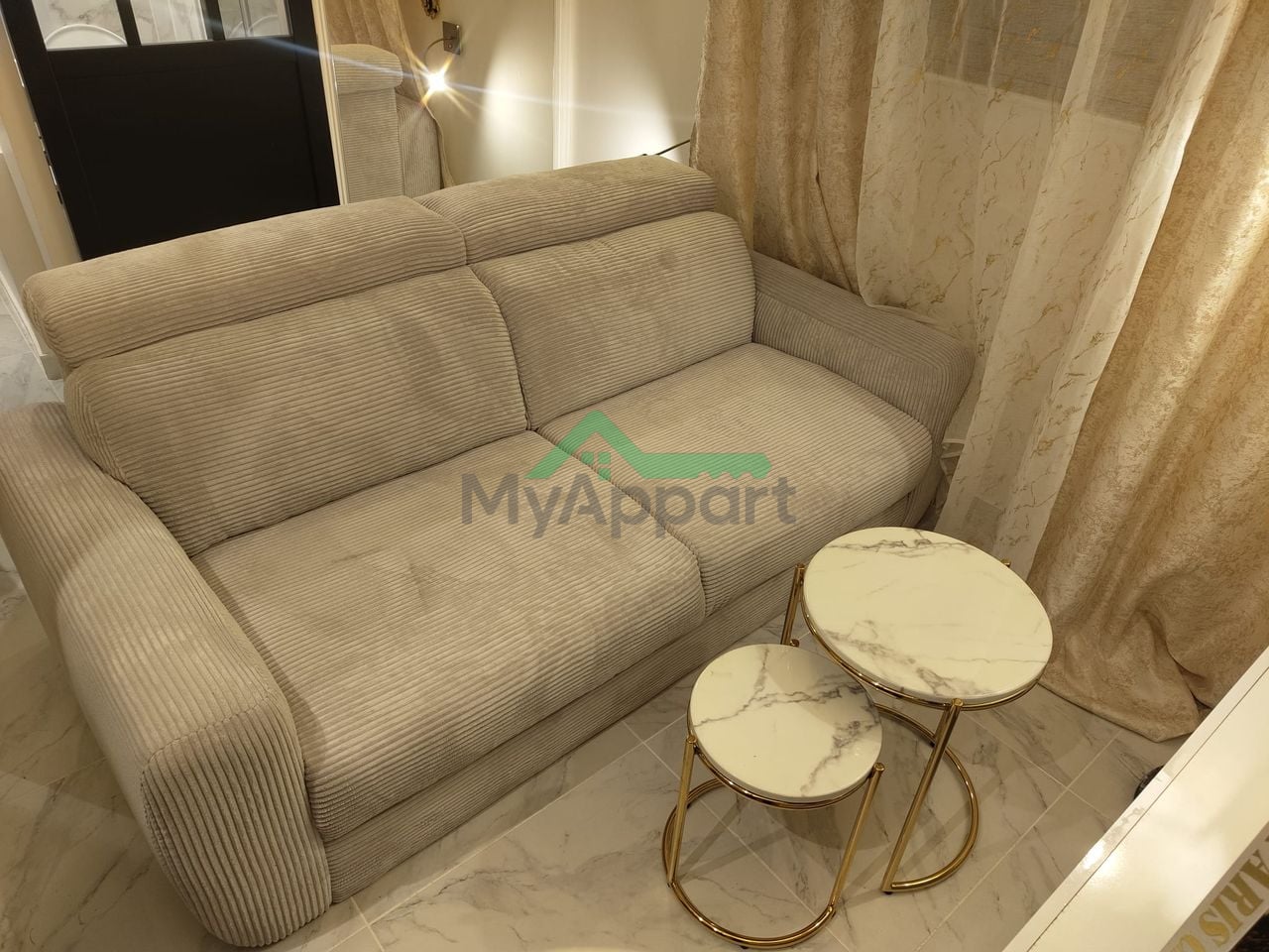 12 m2, Rez-de-chaussée En plein centre-ville