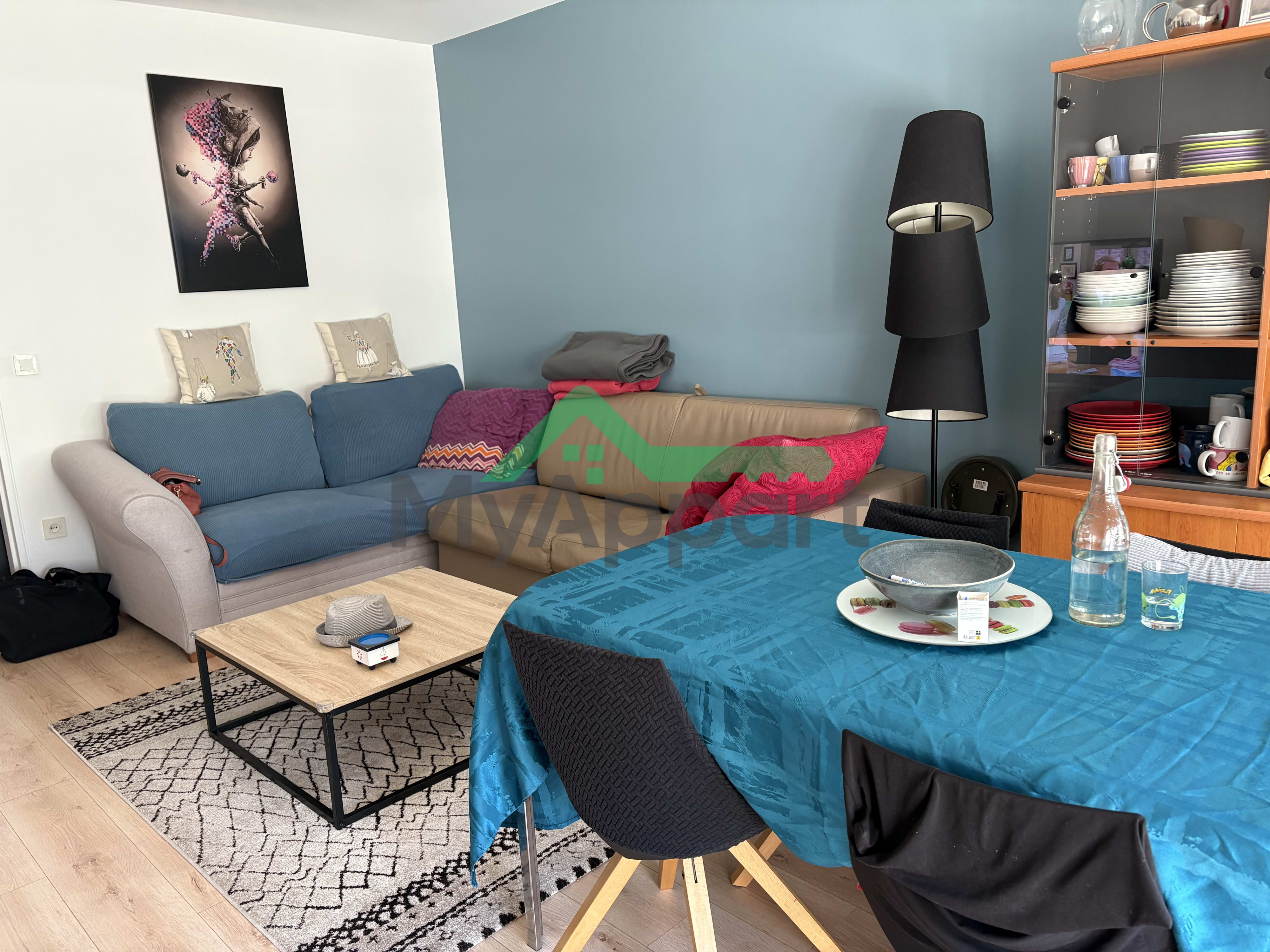 T3 (72m2) traversant - Balcons - Etage 4 - Meublé