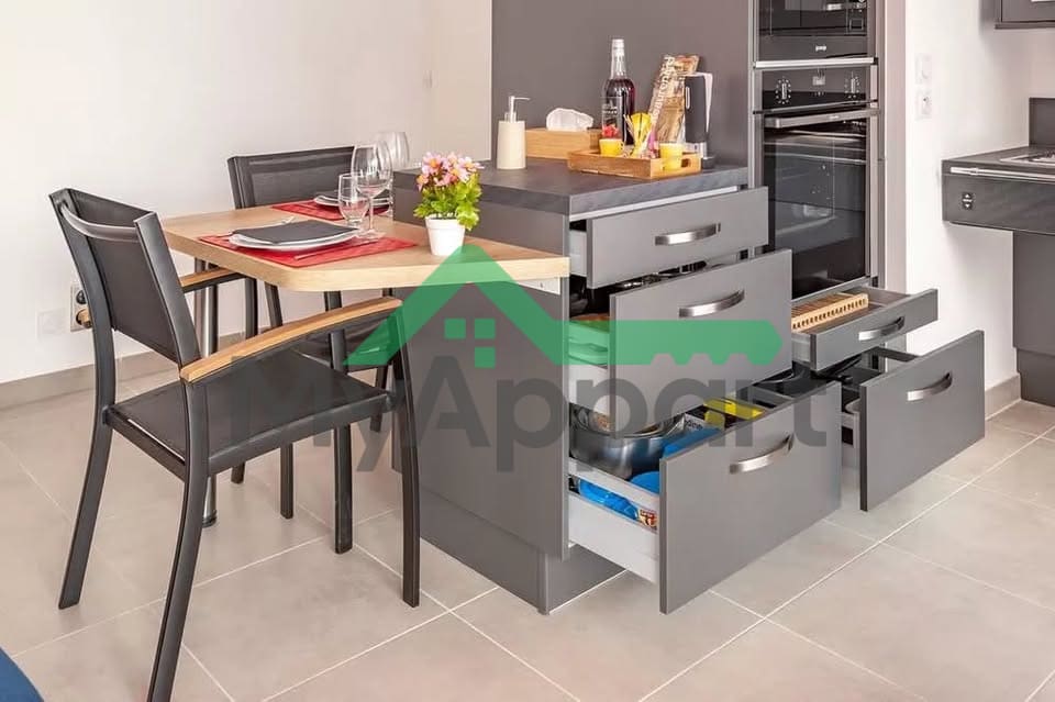  Charmant studio 25 m² meublé,situé au 2ème étage