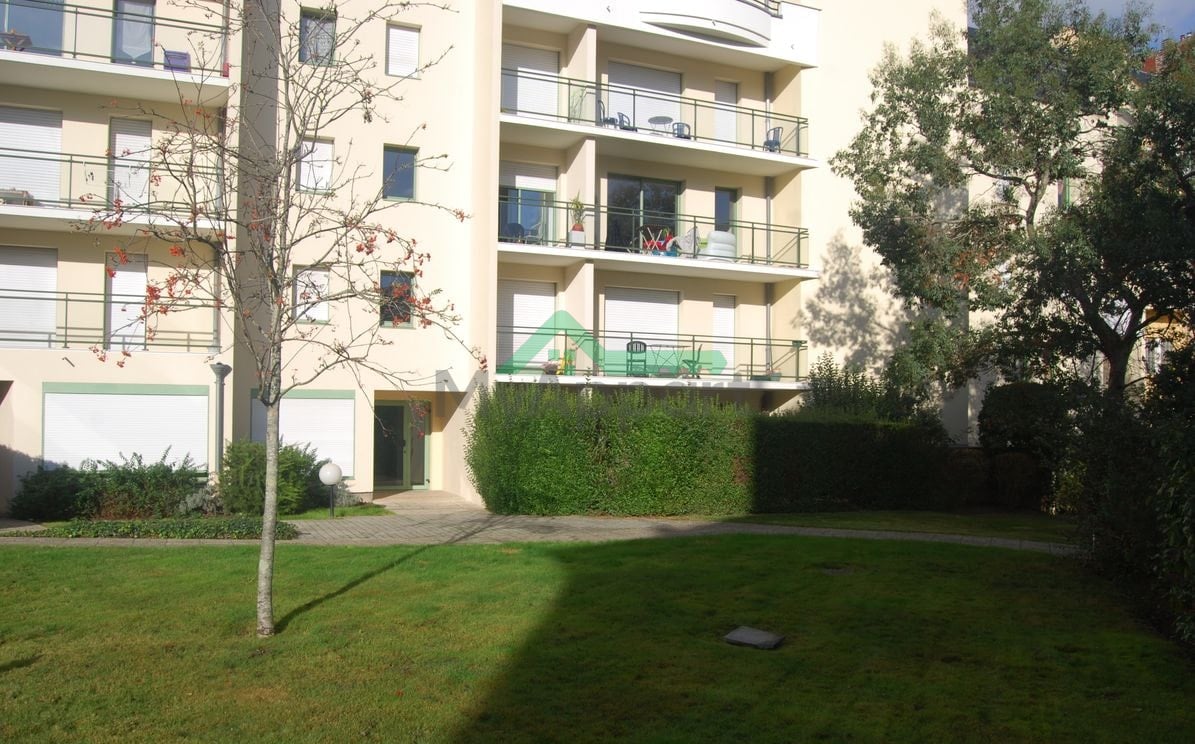 Appartement lumineux avec balcon et parking — photo 1