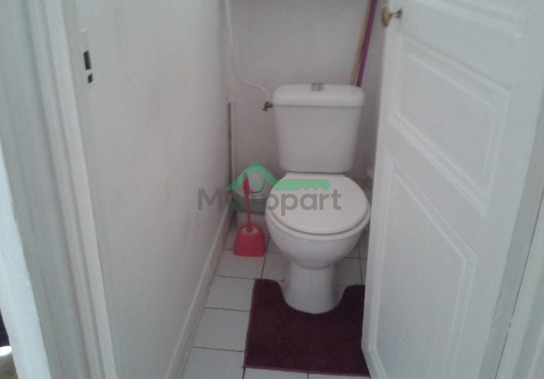 Studio à louer — photo 1