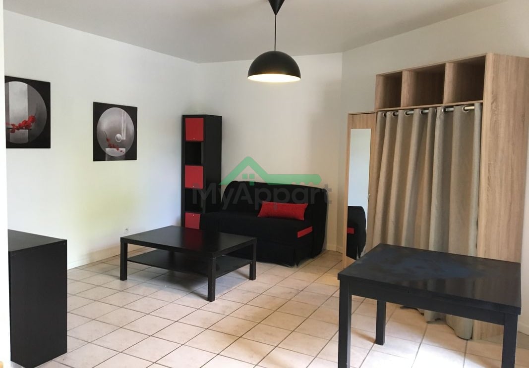 Appartement meublé 32 m² Lyon Ecully — photo 1