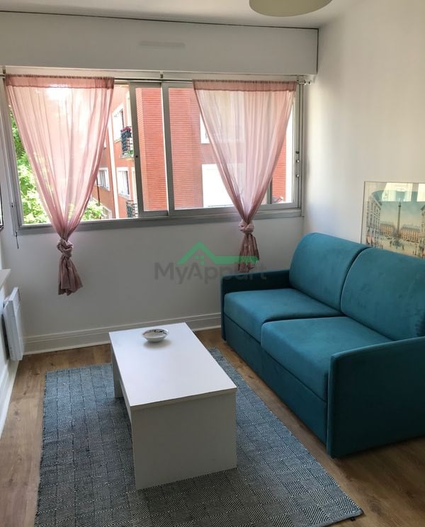 Studio meublé moderne sécurisé très bien placé — photo 1