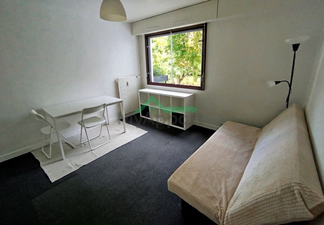 Studio meublé parking vue parc