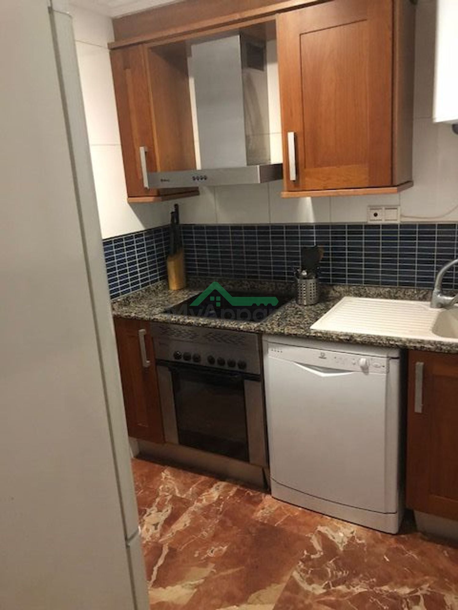Piso meublé balcón aire acondicionado — foto 8