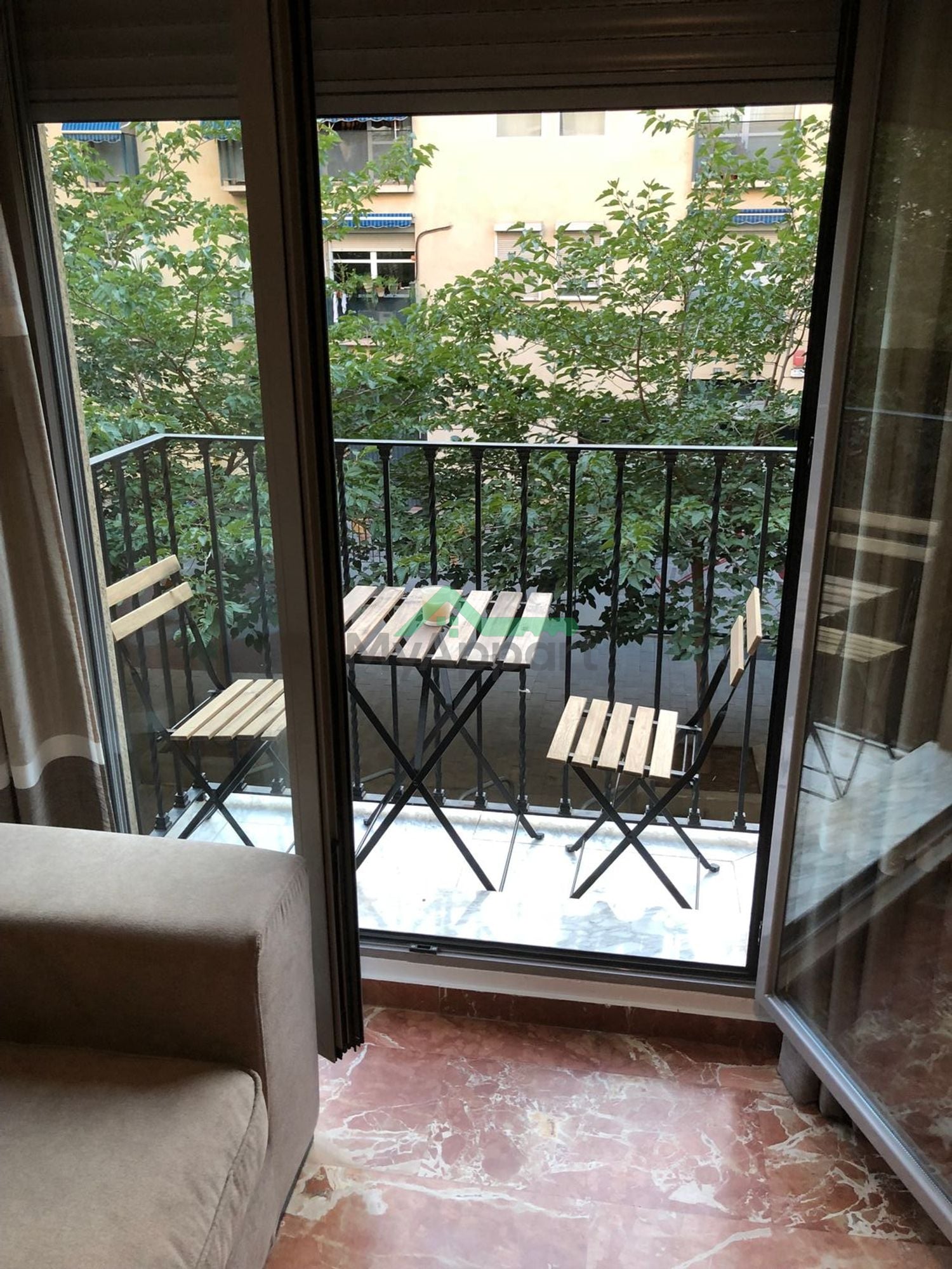 Piso meublé balcón aire acondicionado — foto 1