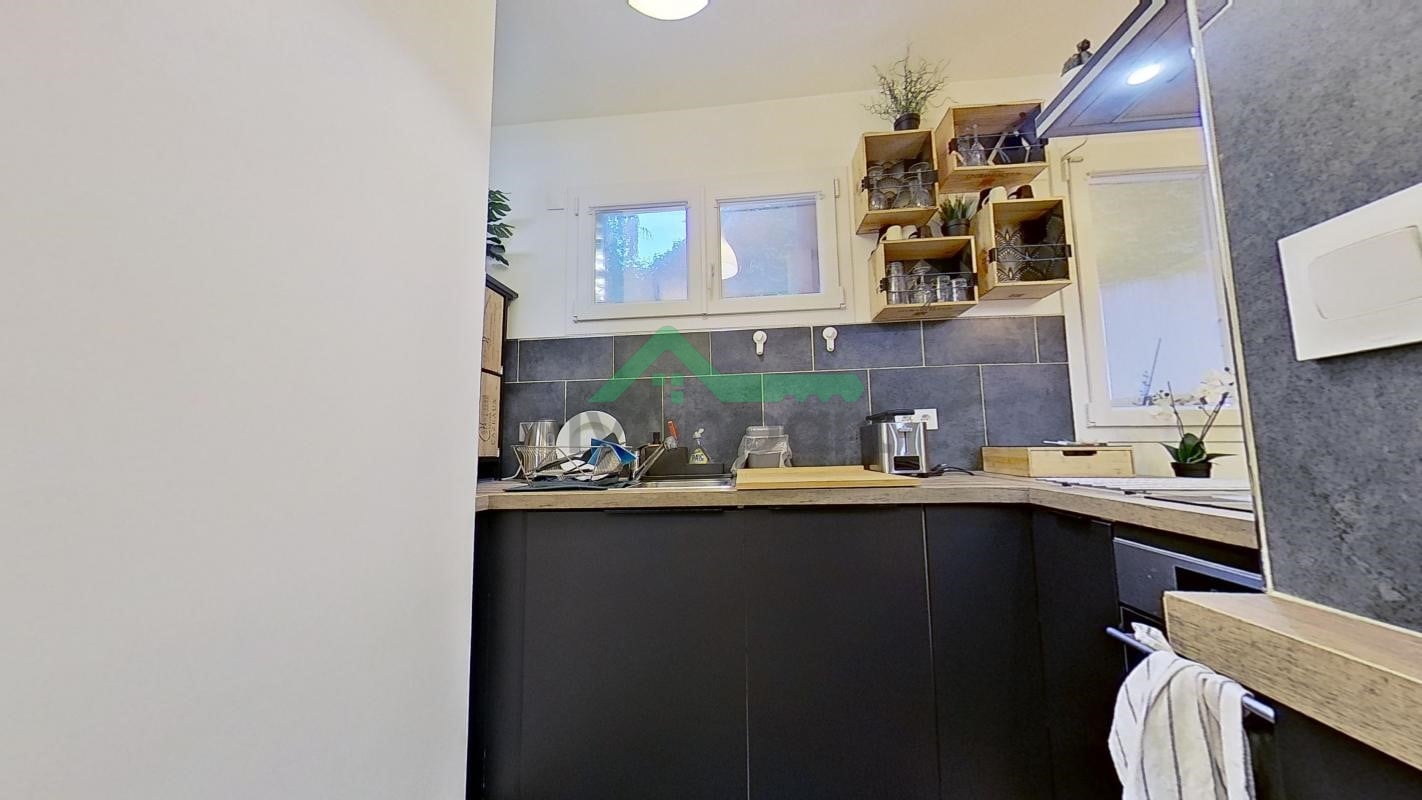 Studio meublé rénové cuisine équipée — photo 5