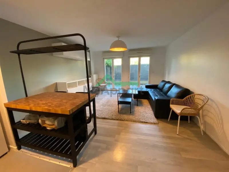 Appartement meublé rénové terrasse jardin parking — photo 2
