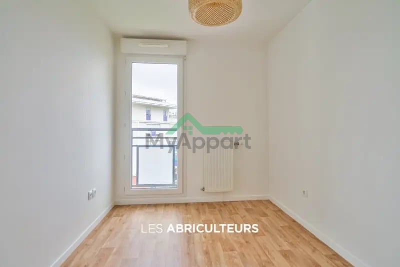 Appartement meublé lumineux balcon parking — photo 6