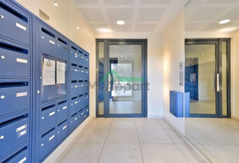 Appartement meublé lumineux balcon parking — photo 9
