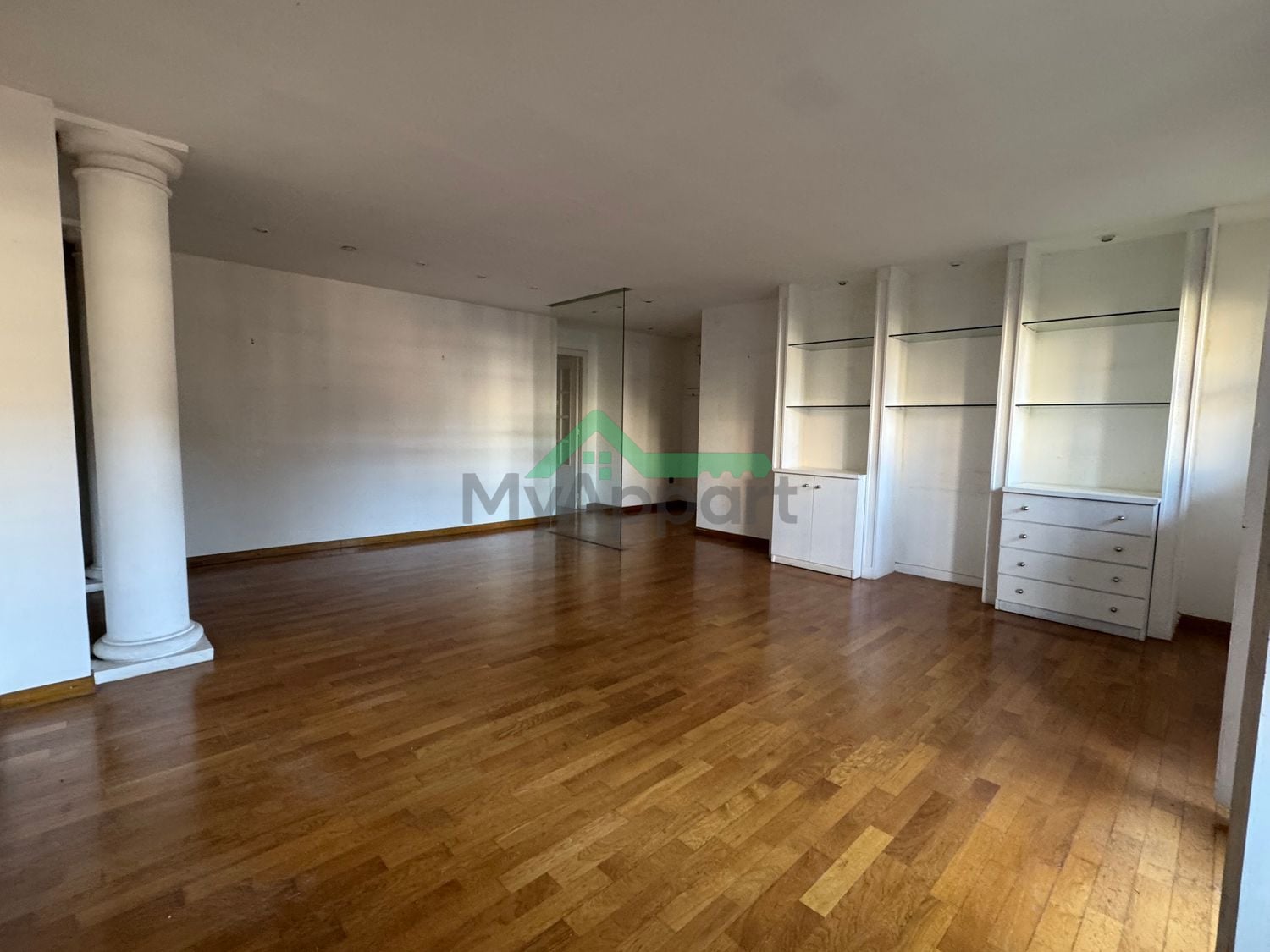Piso luminoso con balcón y vistas — foto 10