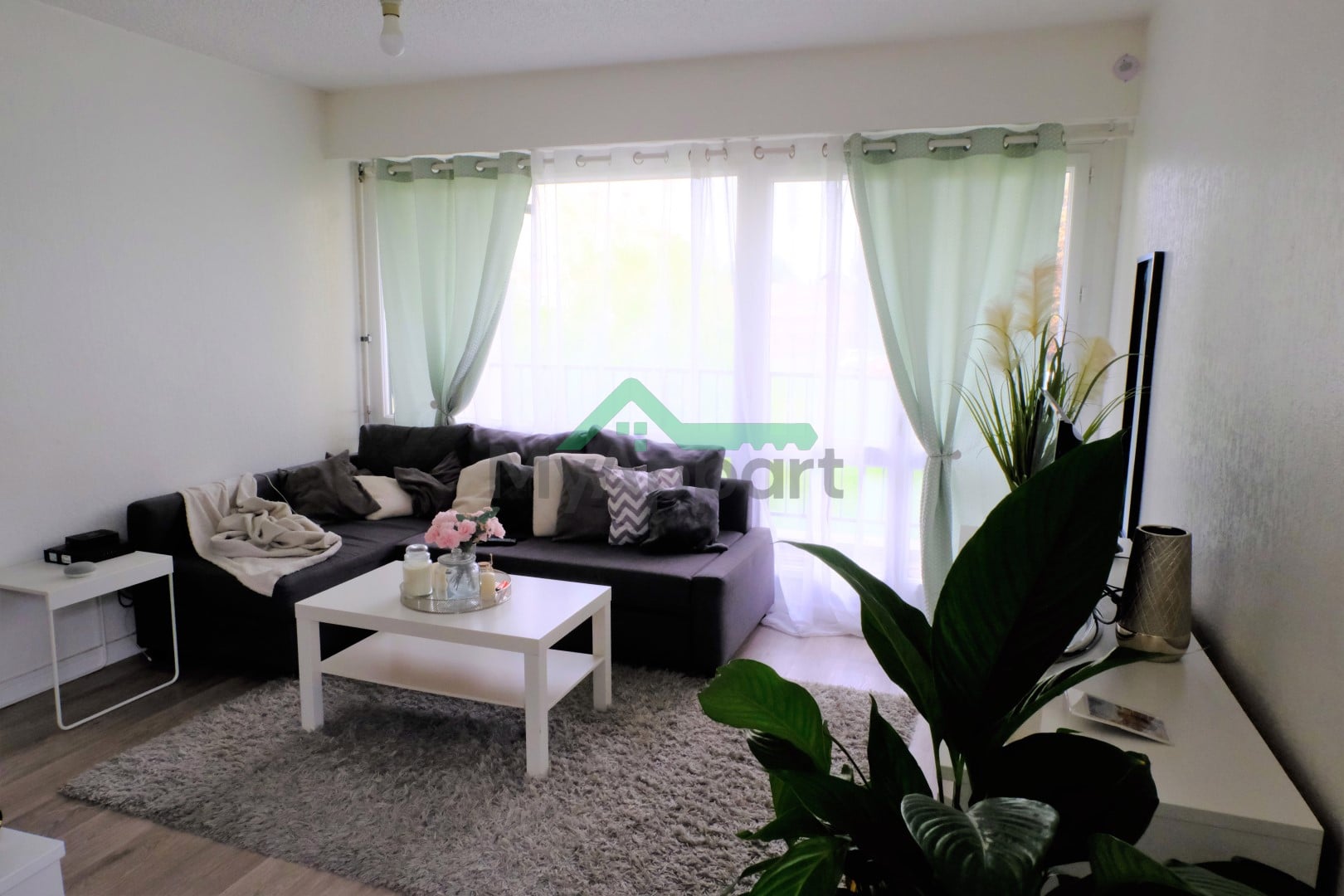 Studio meublé avec balcon — photo 3