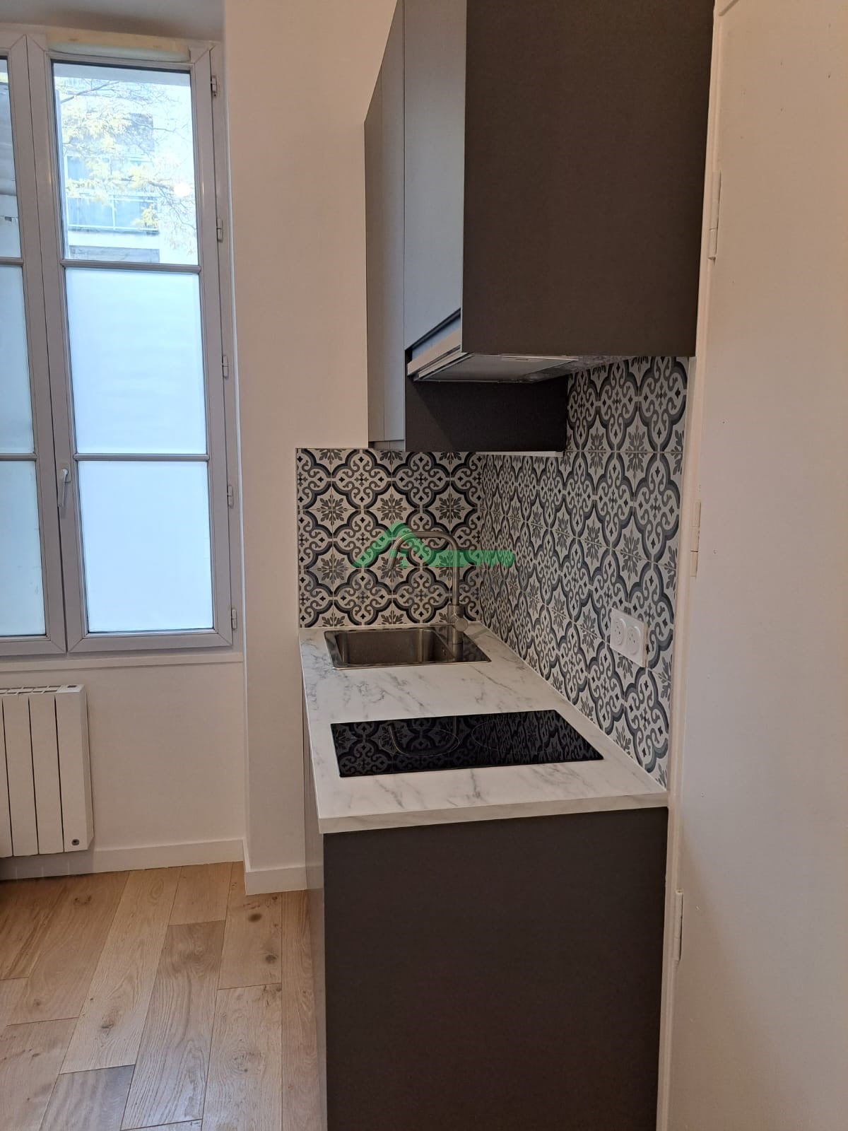 Appartement 2 pièces rénové cuisine équipée — photo 3
