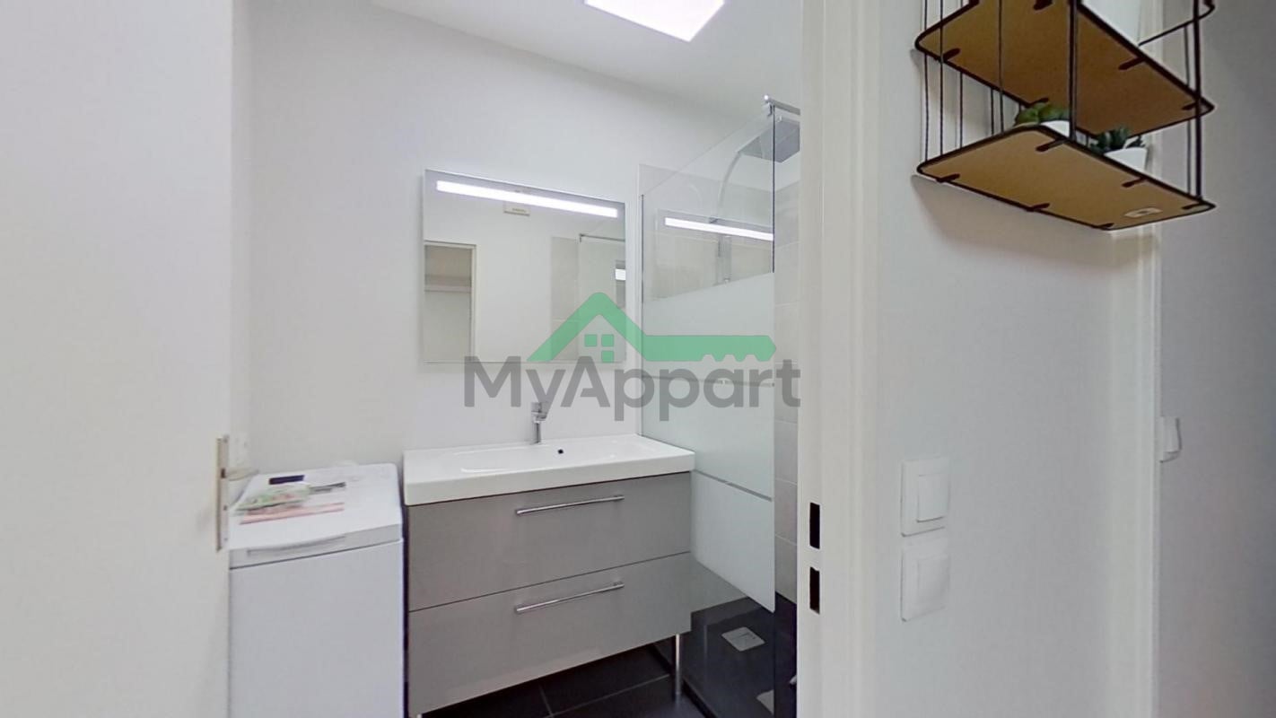 Appartement T2 meublé avec terrasse — photo 9
