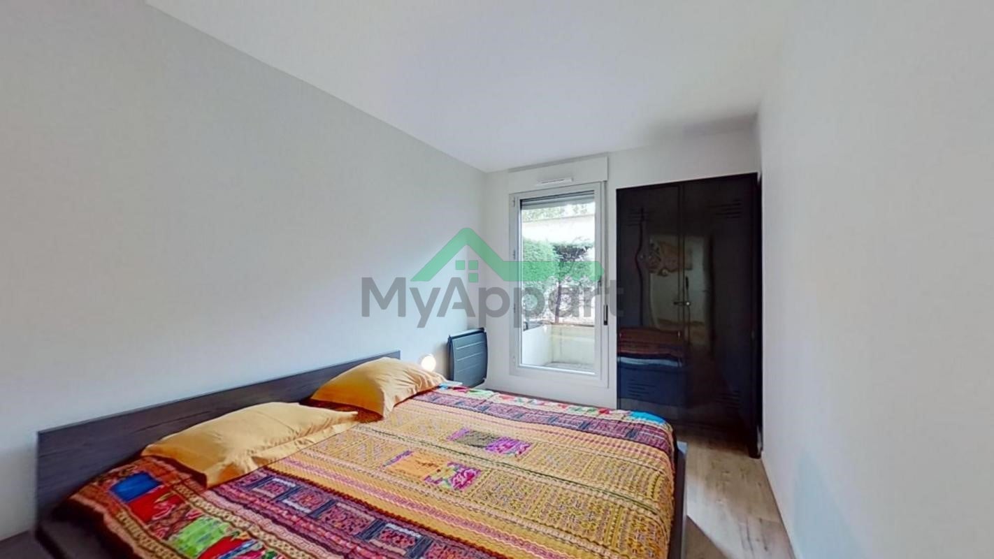 Appartement T2 meublé avec terrasse — photo 11