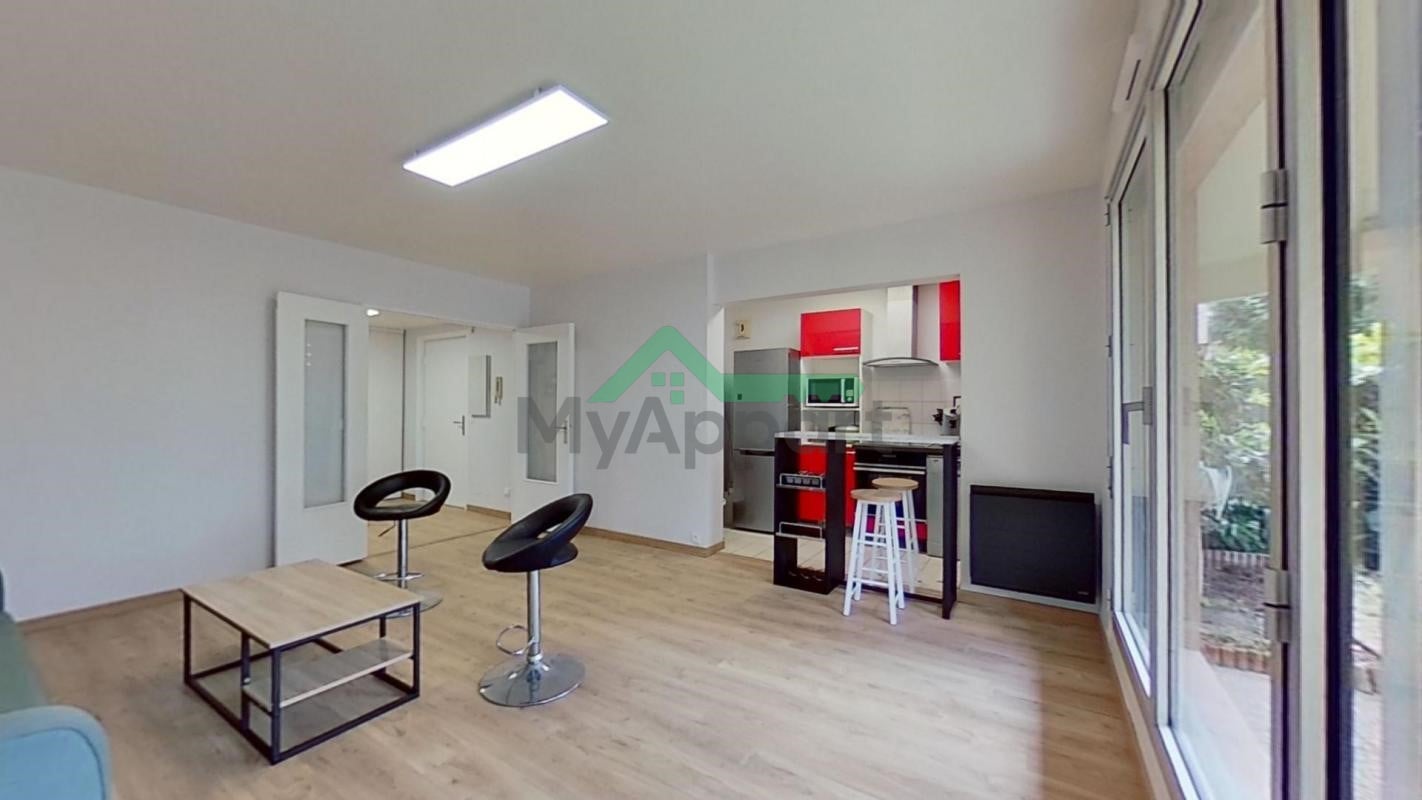 Appartement T2 meublé avec terrasse — photo 4