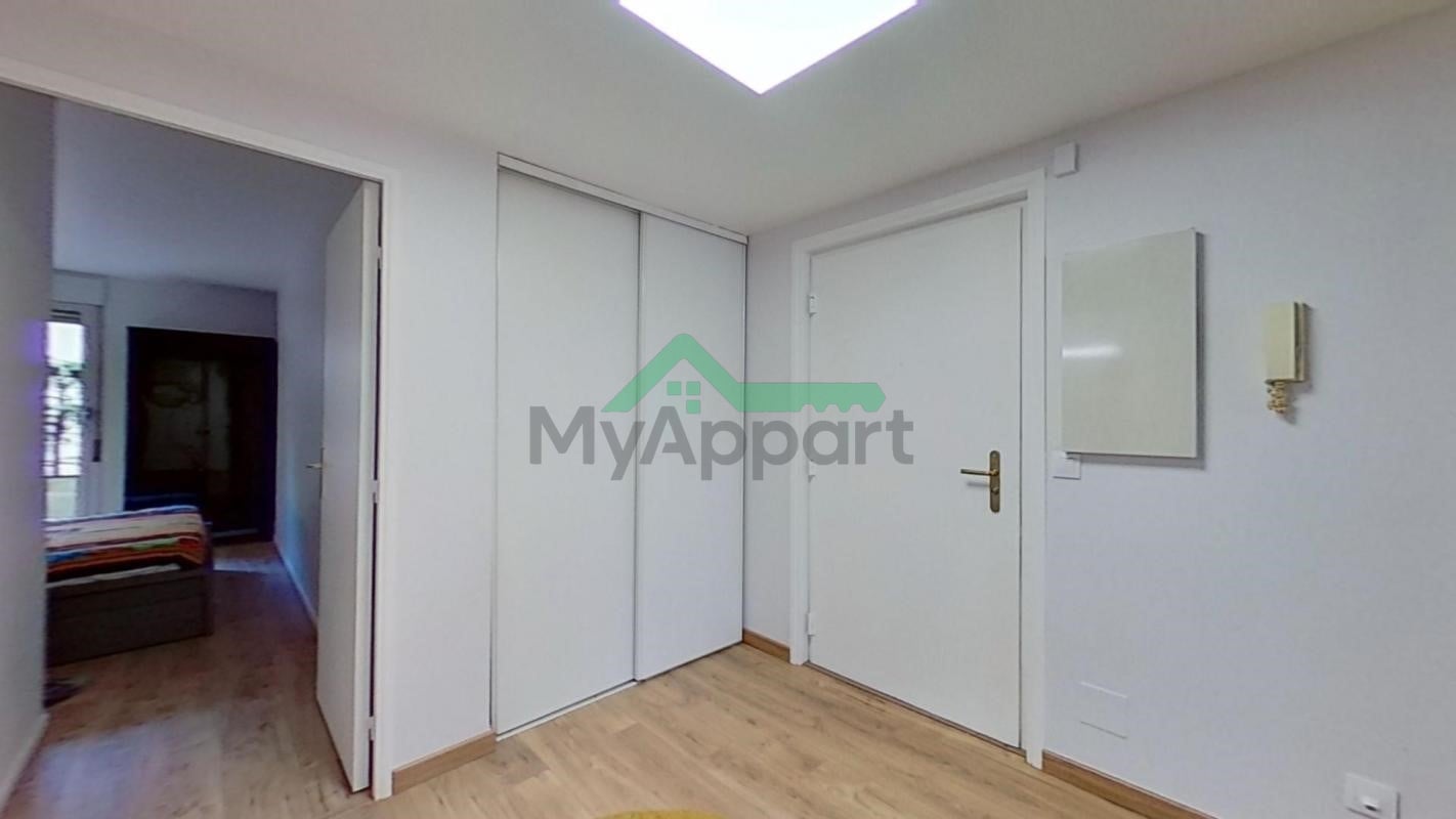 Appartement T2 meublé avec terrasse — photo 8