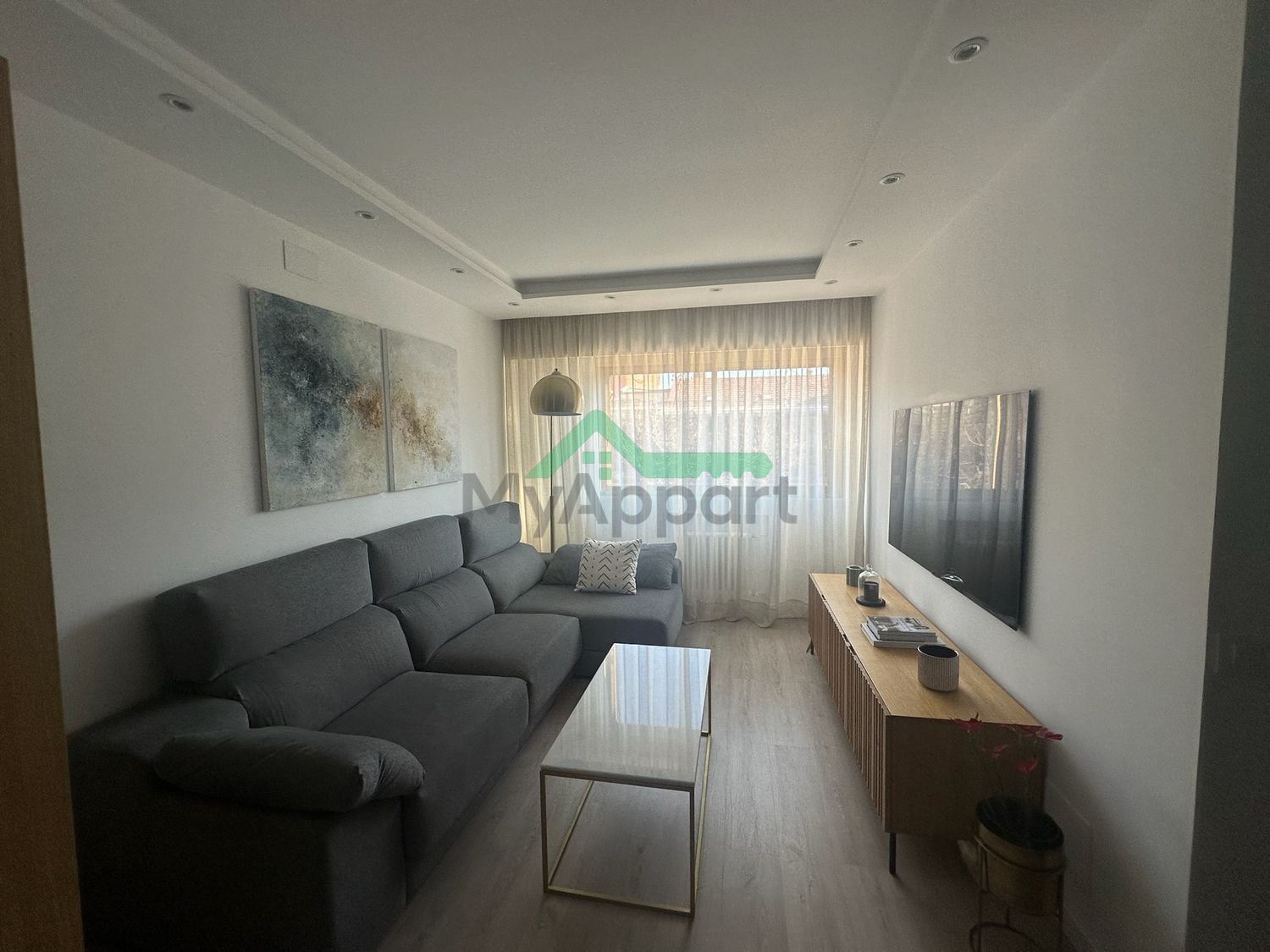 Piso luminoso reformado con terraza — foto 10