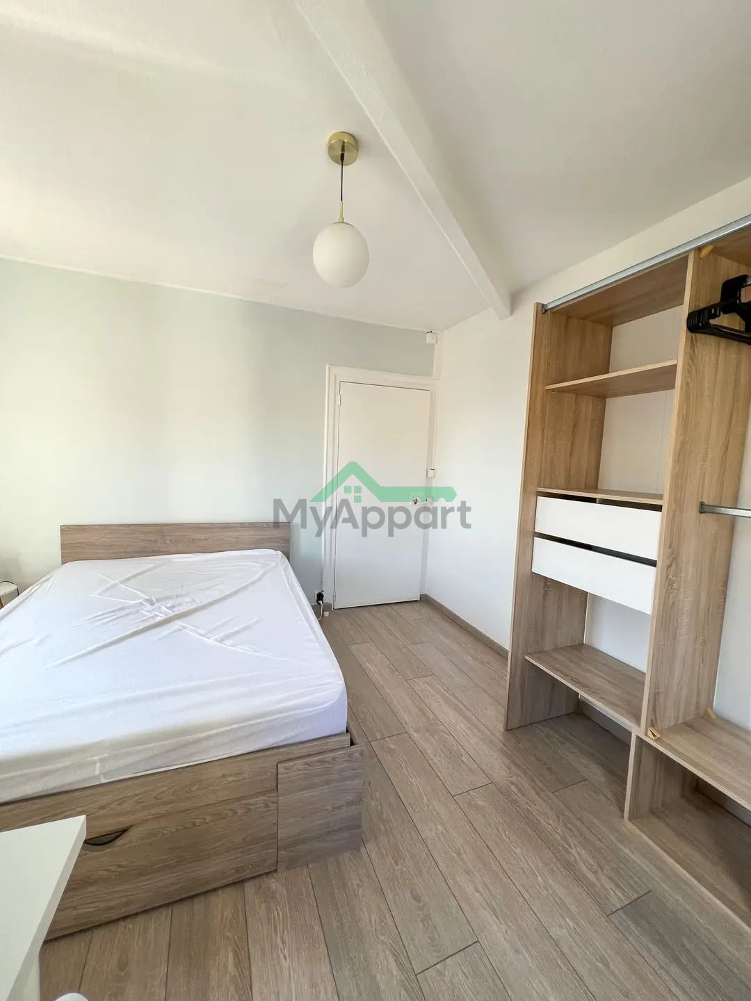 Appartement meublé rénové lumineux — photo 4