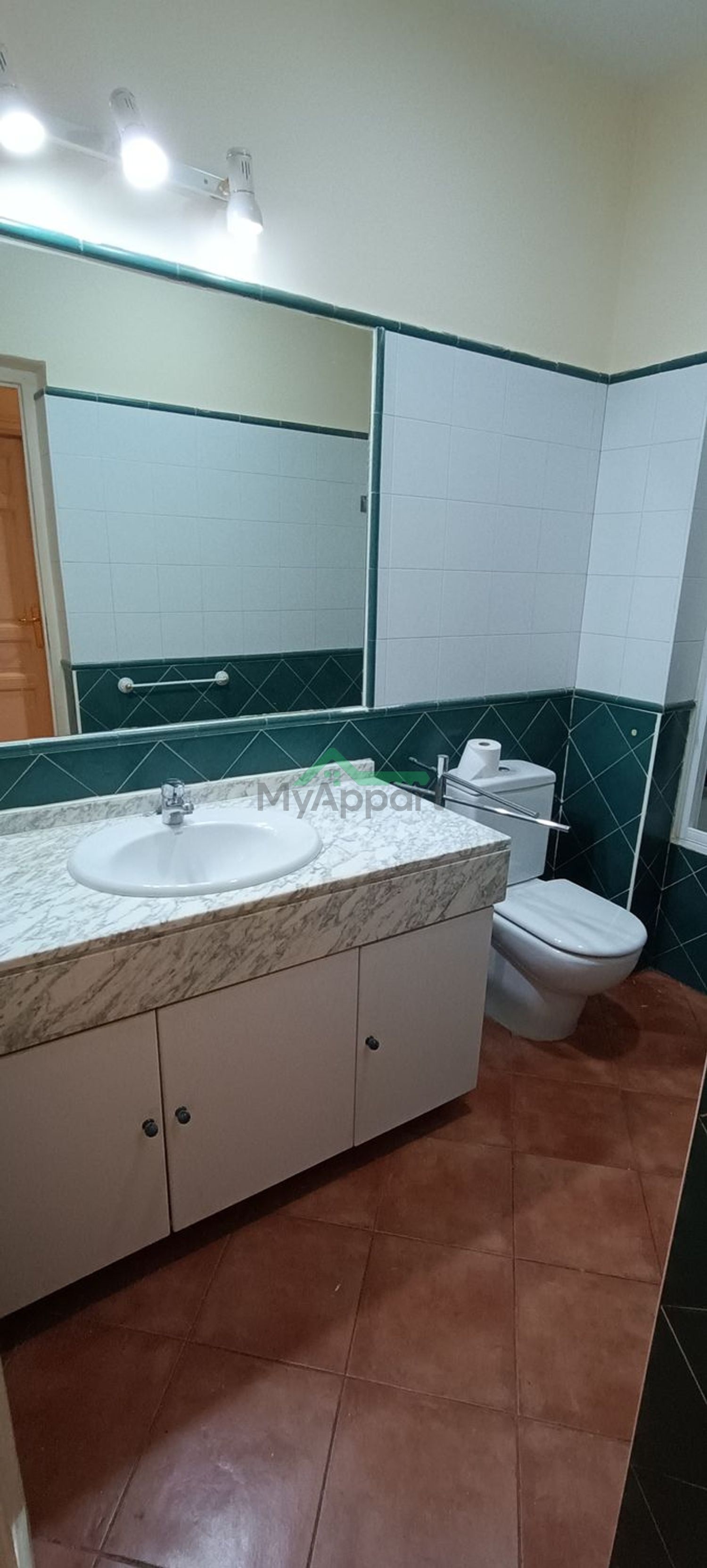 Piso reformado con cocina equipada — foto 5