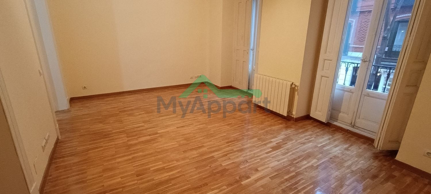 Piso reformado con cocina equipada — foto 2