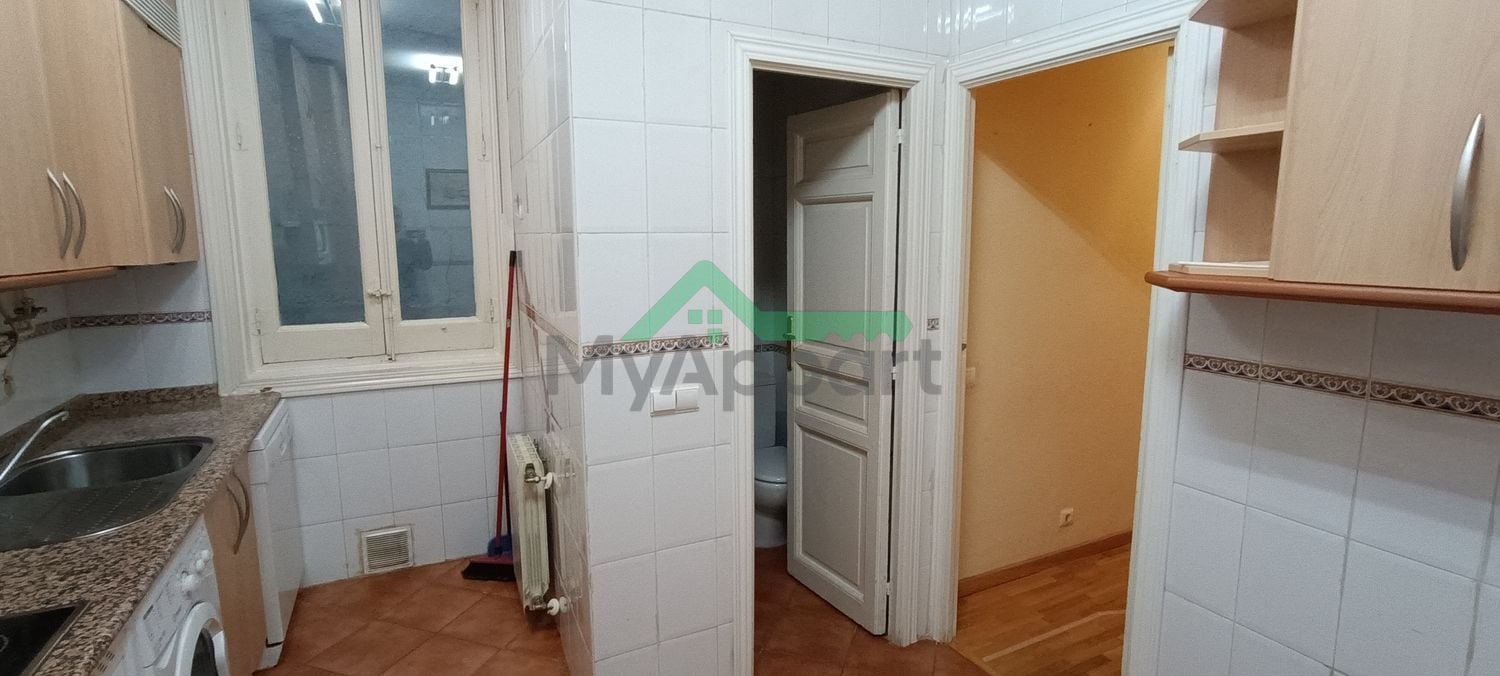 Piso reformado con cocina equipada — foto 4