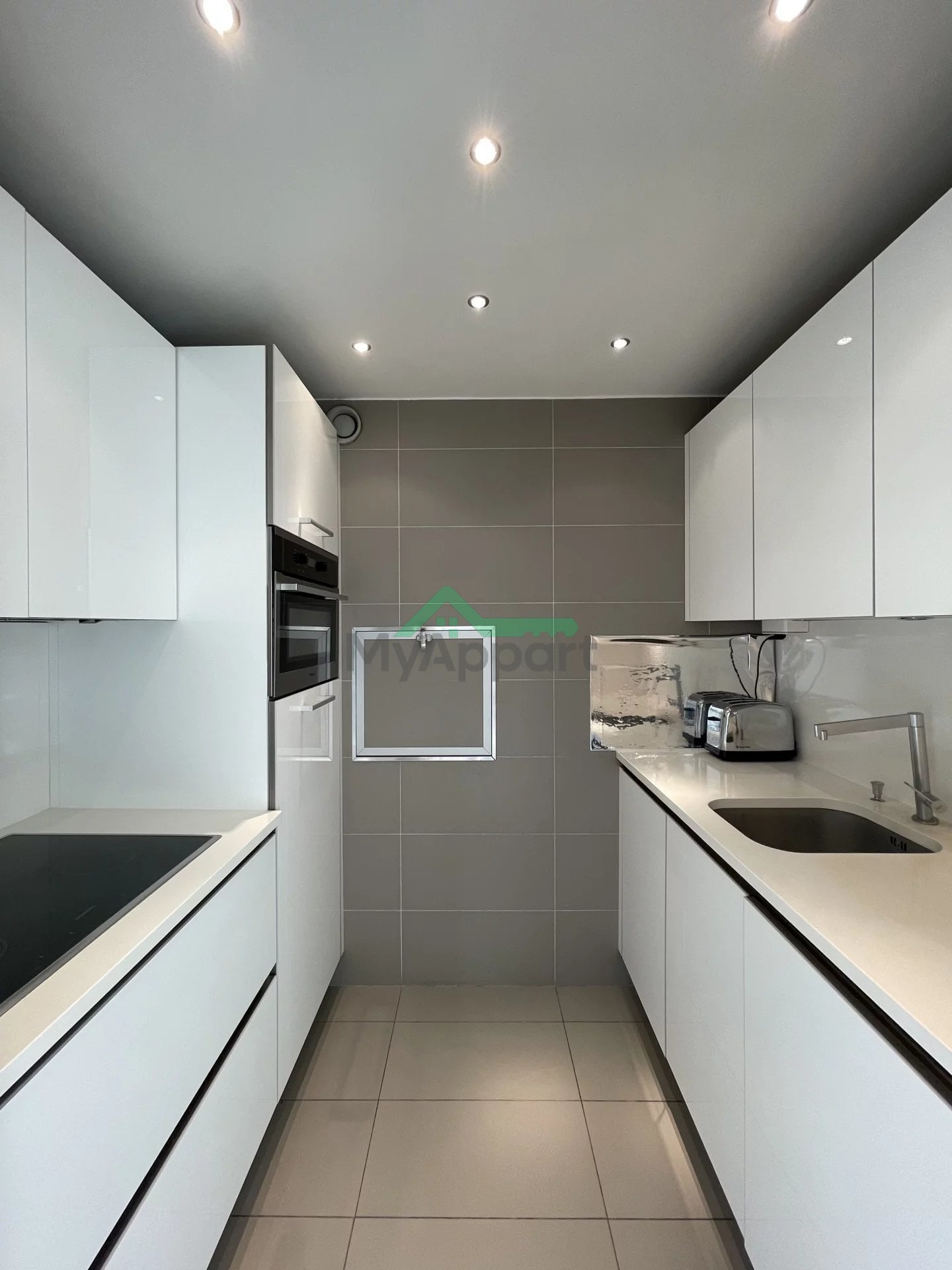 Appartement meublé lumineux étage élevé — photo 3