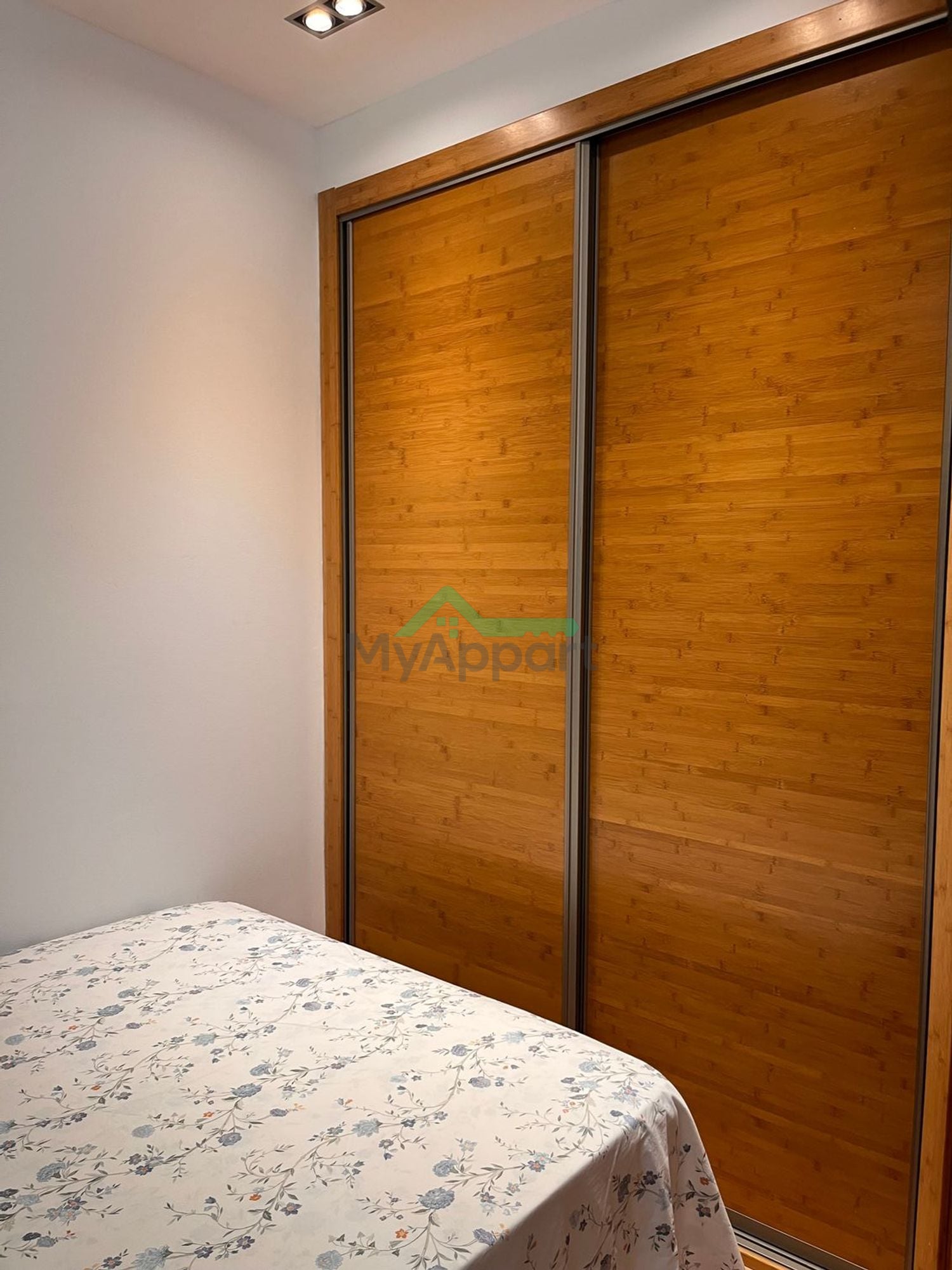Estudio luminoso reformado y amueblado — foto 7