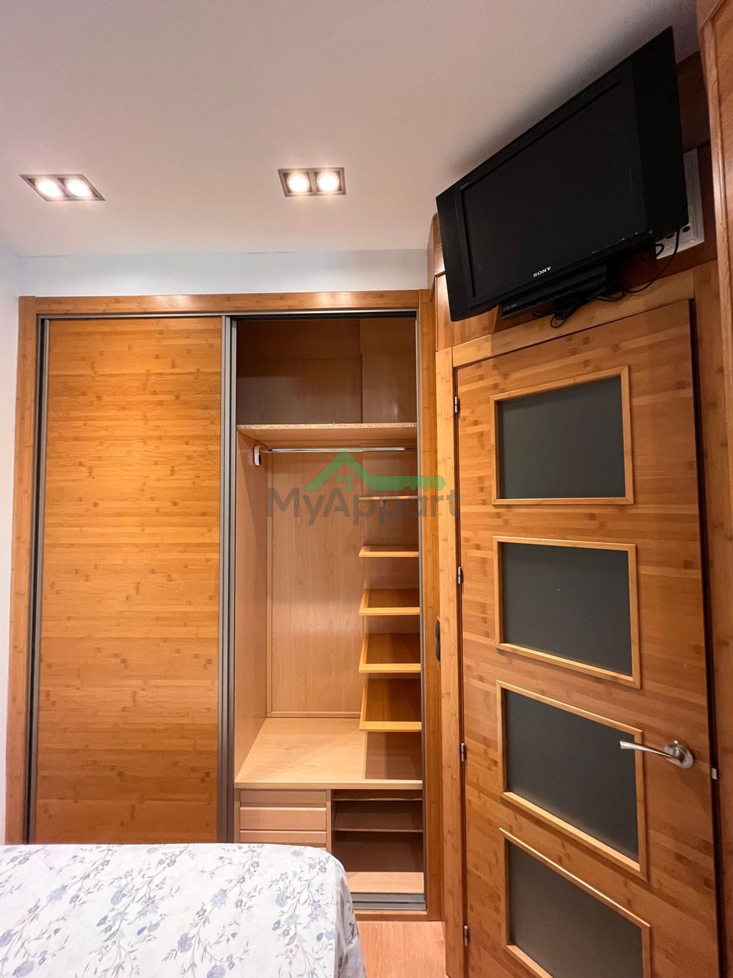 Estudio luminoso reformado y amueblado — foto 6