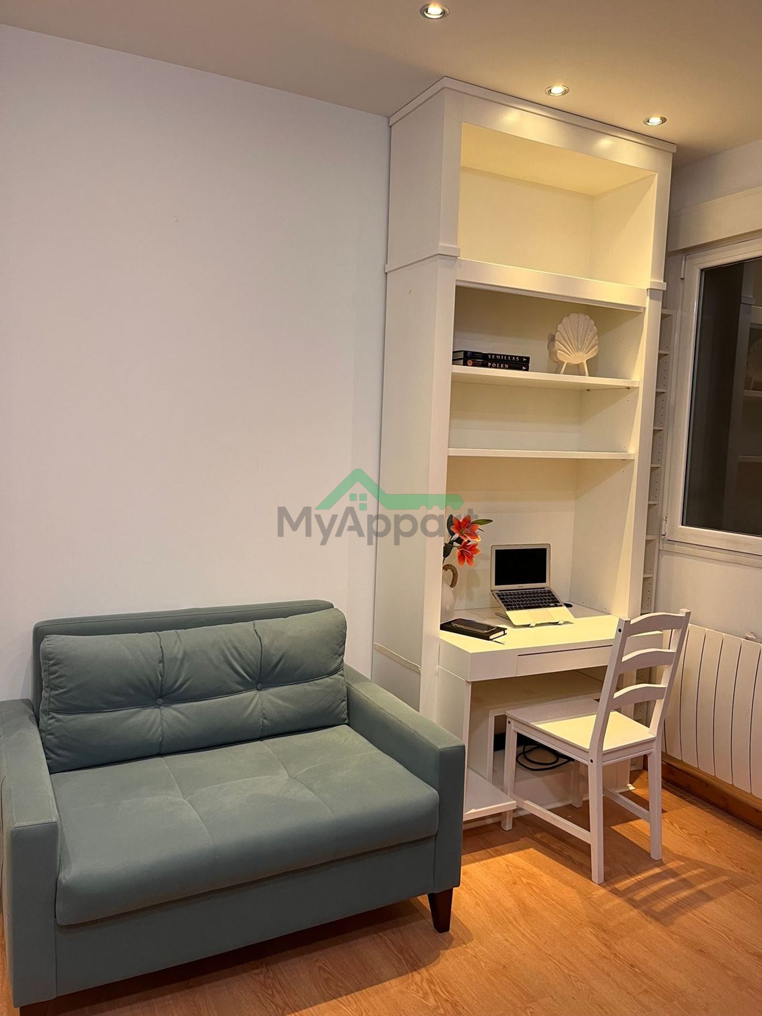 Estudio luminoso reformado y amueblado — foto 4
