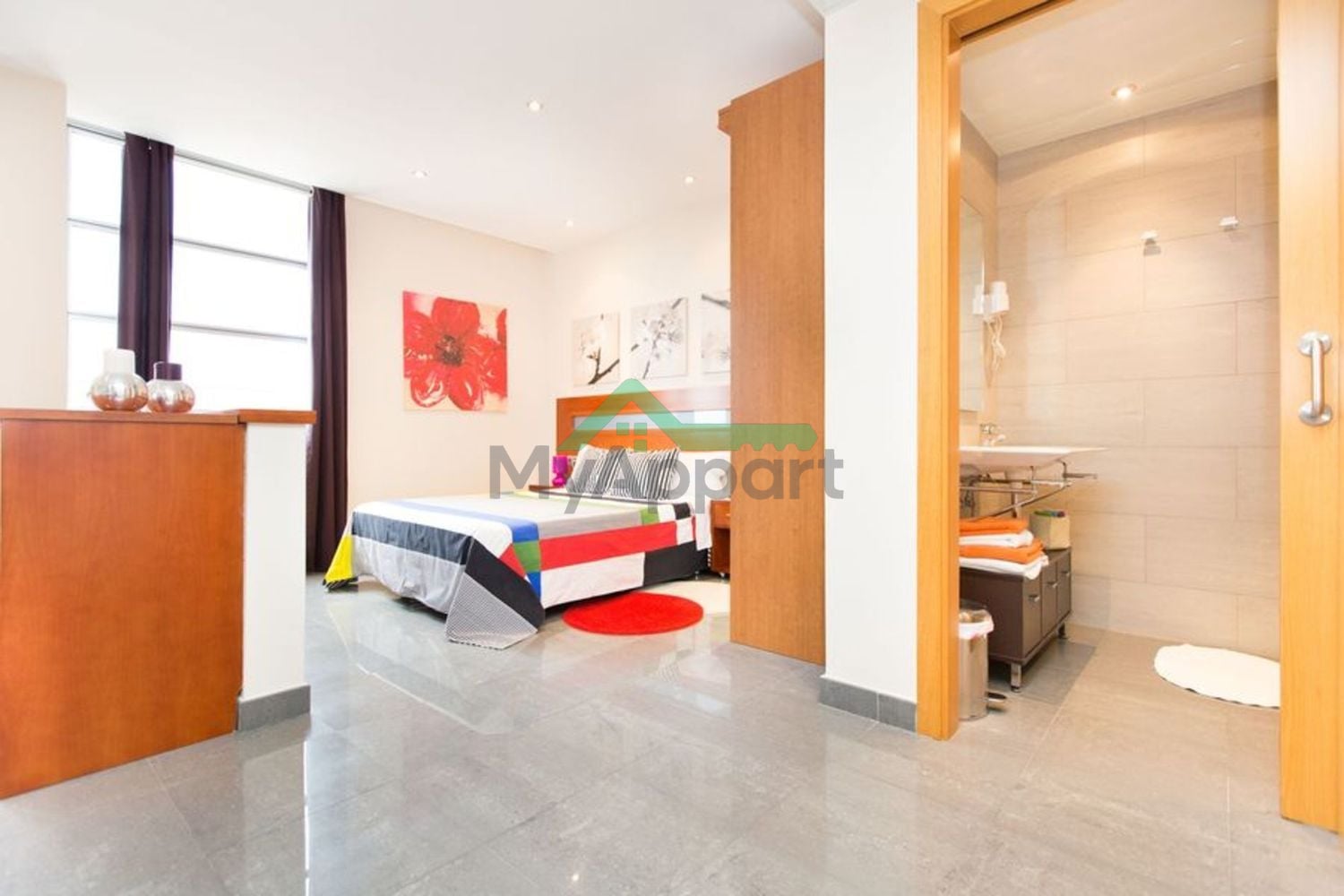 Estudio luminoso amueblado céntrico — foto 12