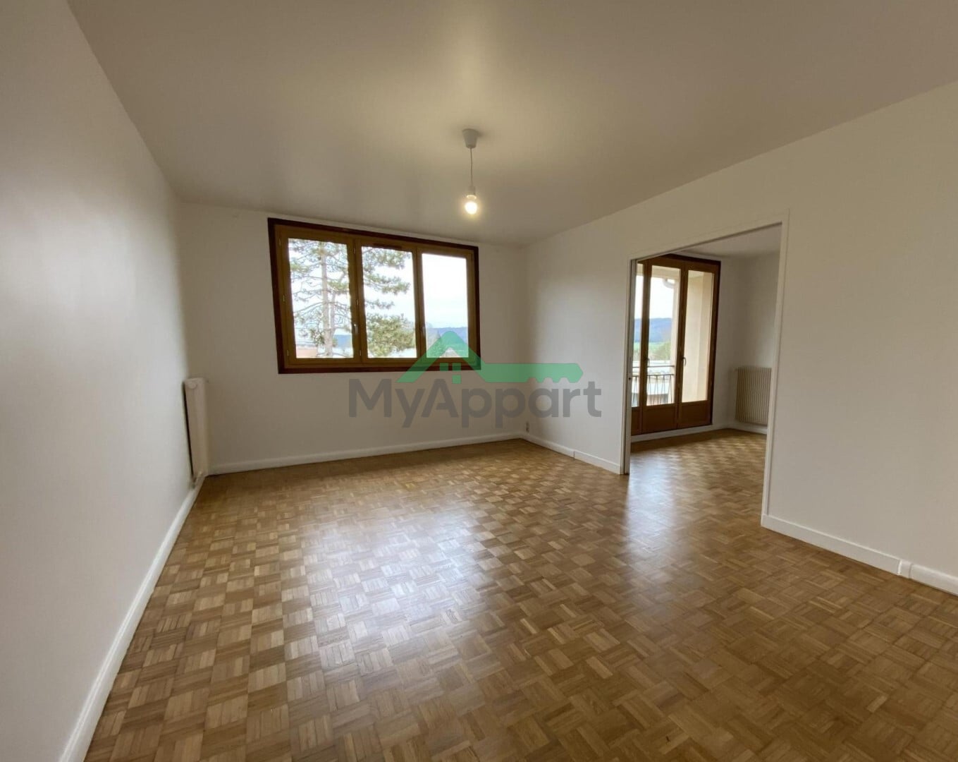 Appartement lumineux avec balcon parking — photo 2