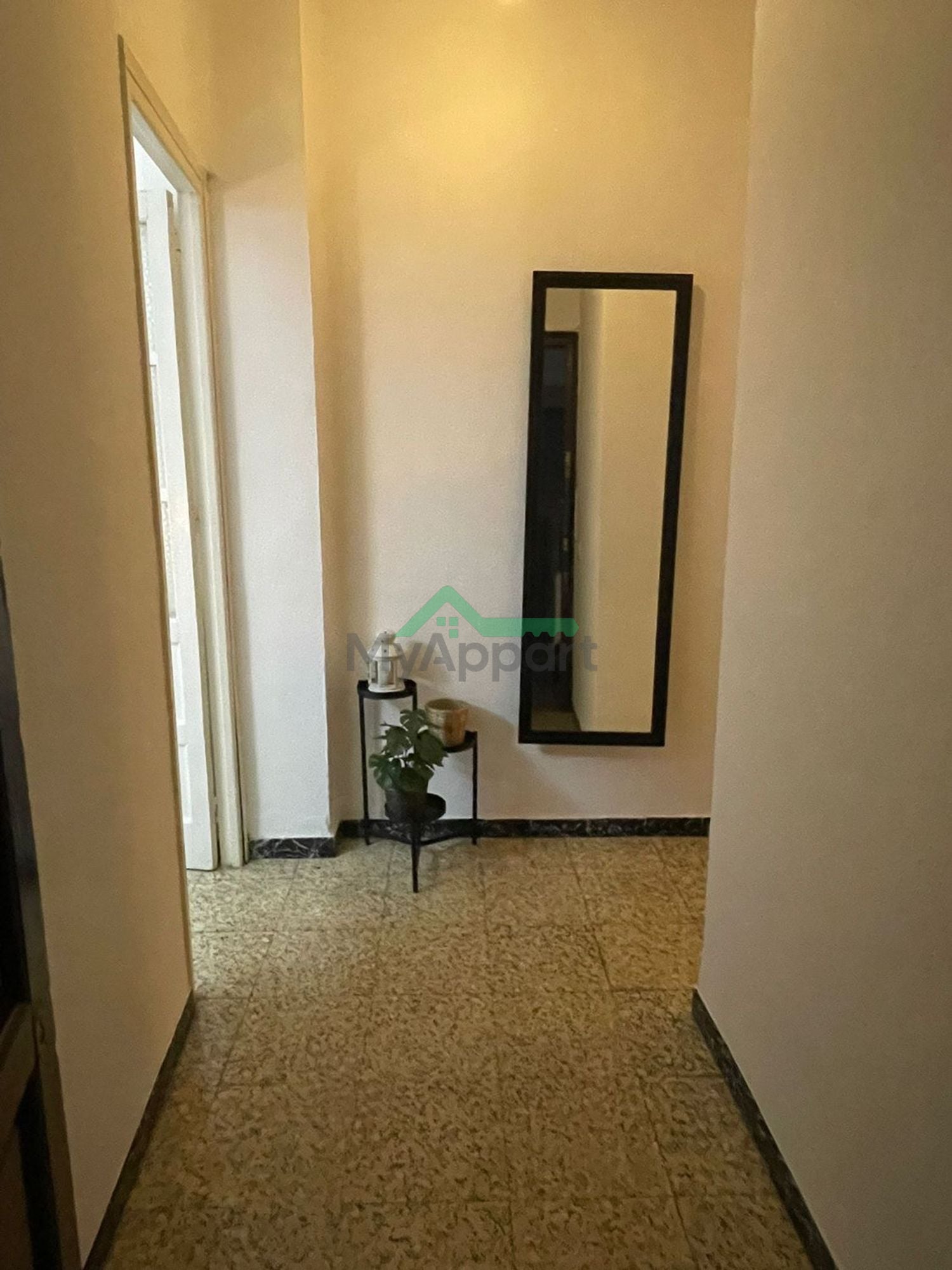 Piso amueblado luminoso en Sevilla — foto 4