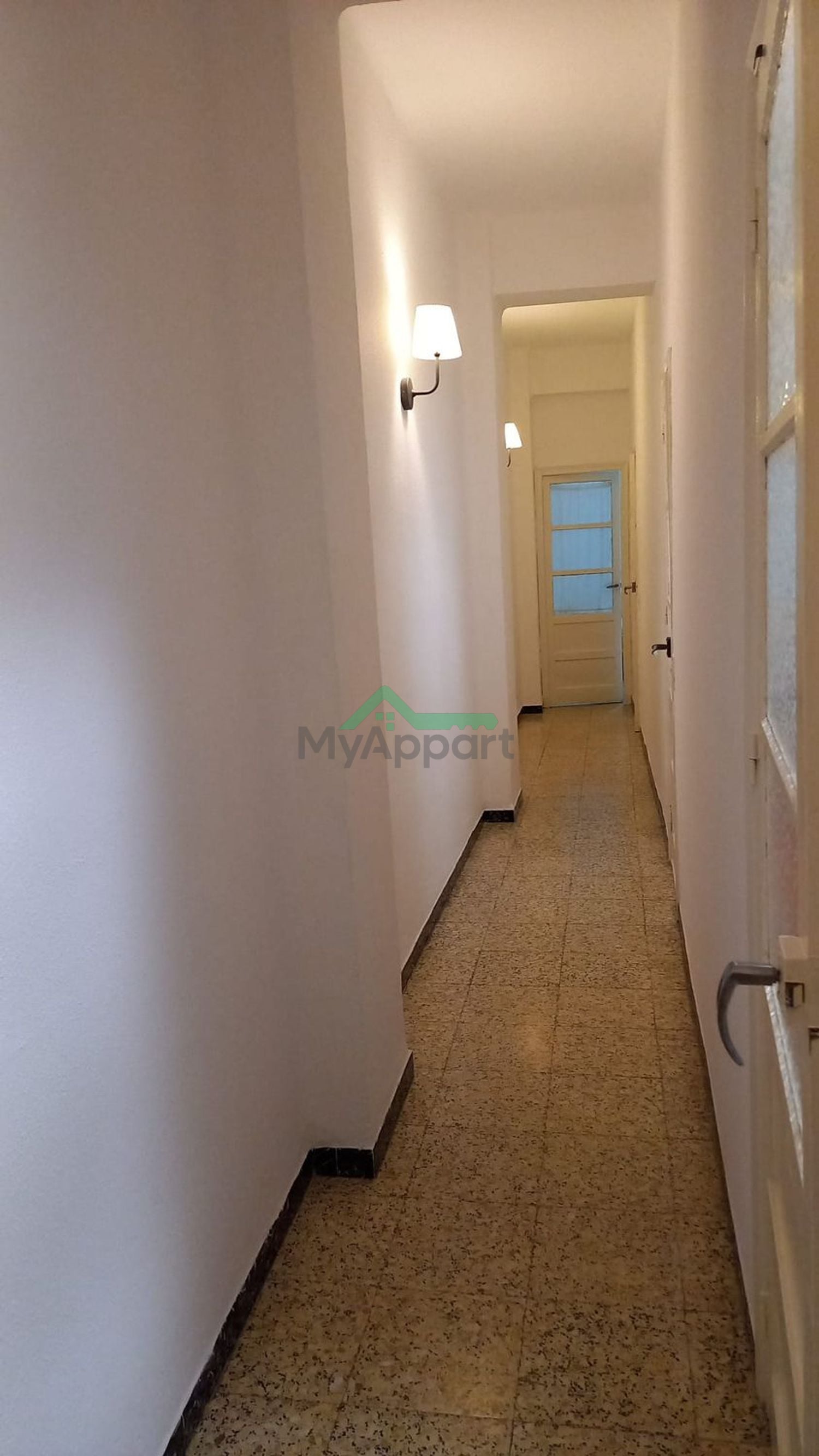 Piso amueblado luminoso en Sevilla — foto 7