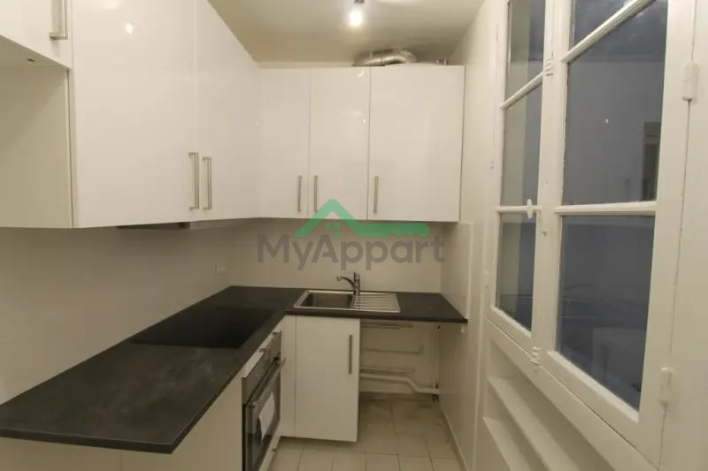 APPARTEMENT
                                                    à louer — photo 4