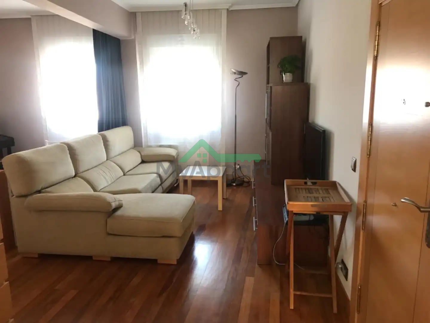 Piso céntrico amplio salón — foto 3