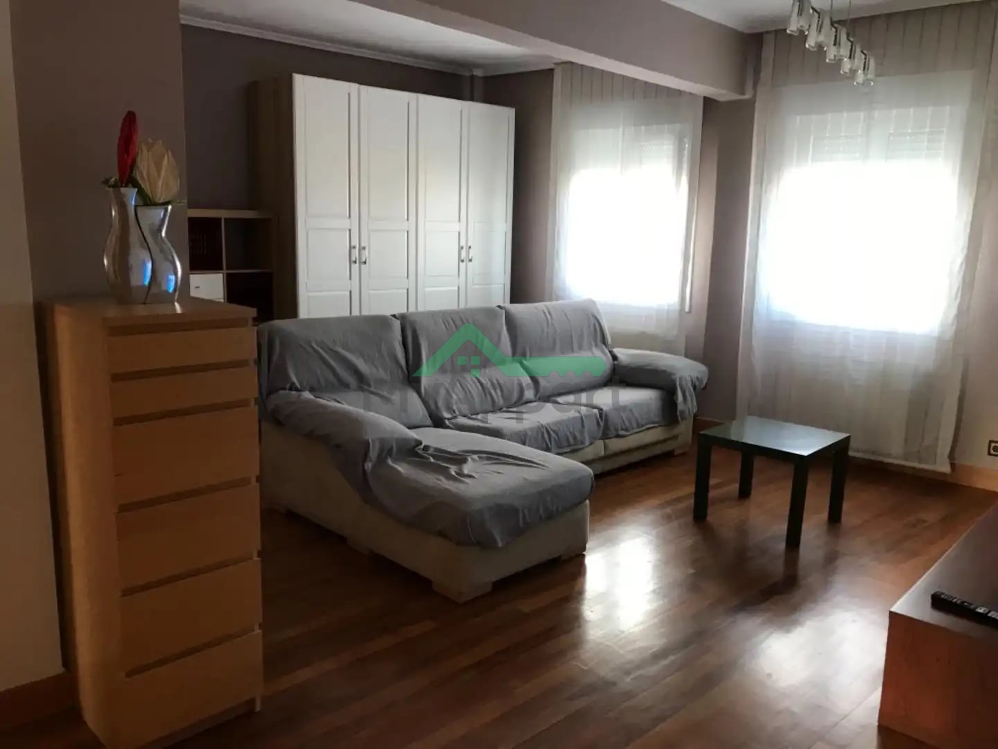 Piso céntrico amplio salón — foto 2