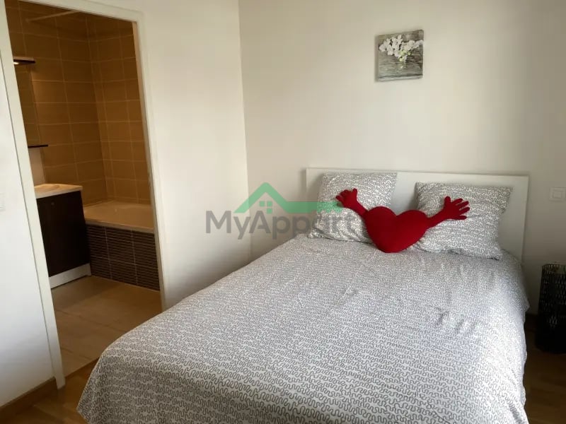 Appartement T2 meublé avec balcon — photo 9