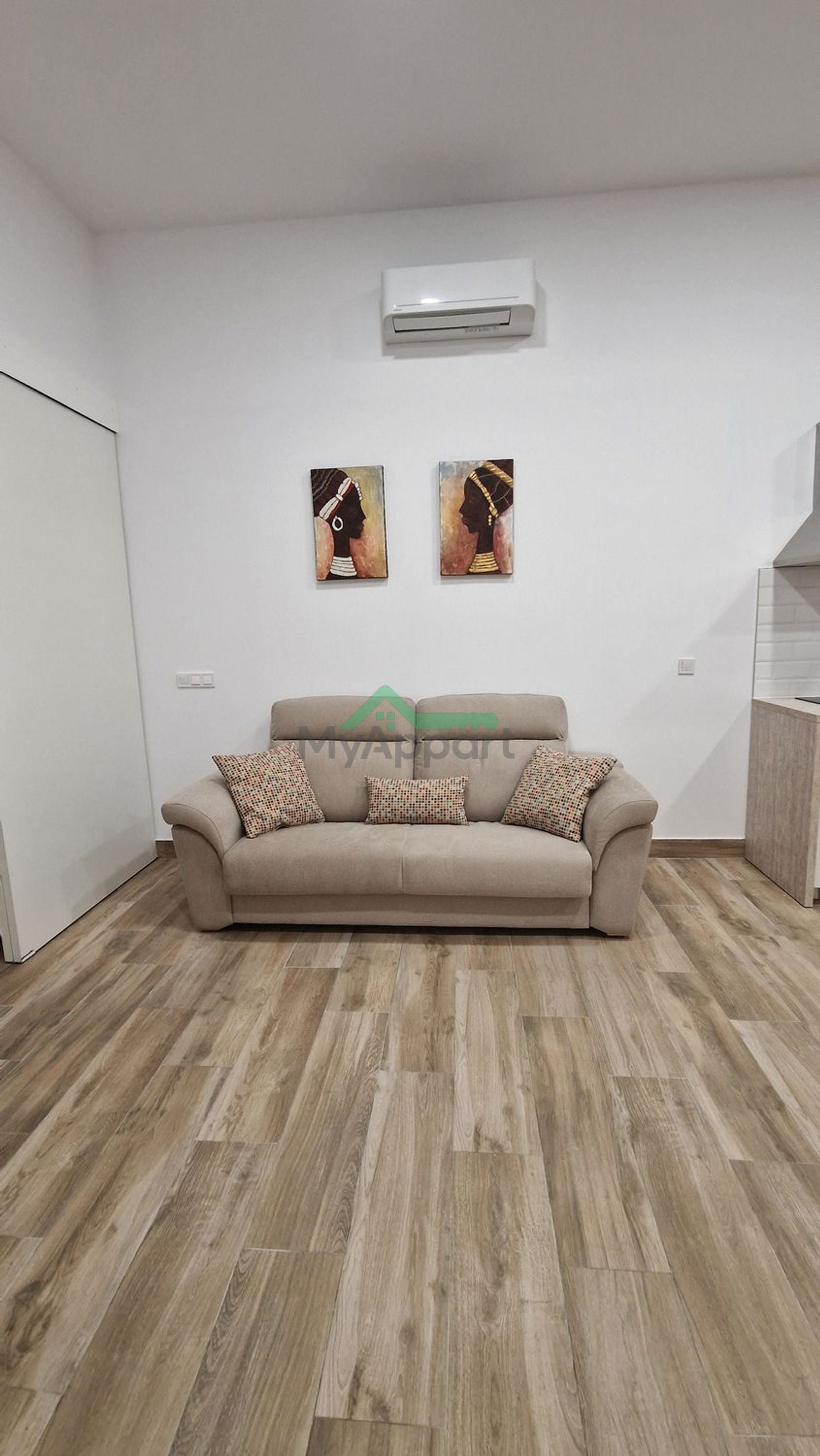 Estudio luminoso a estrenar cocina equipada — foto 3