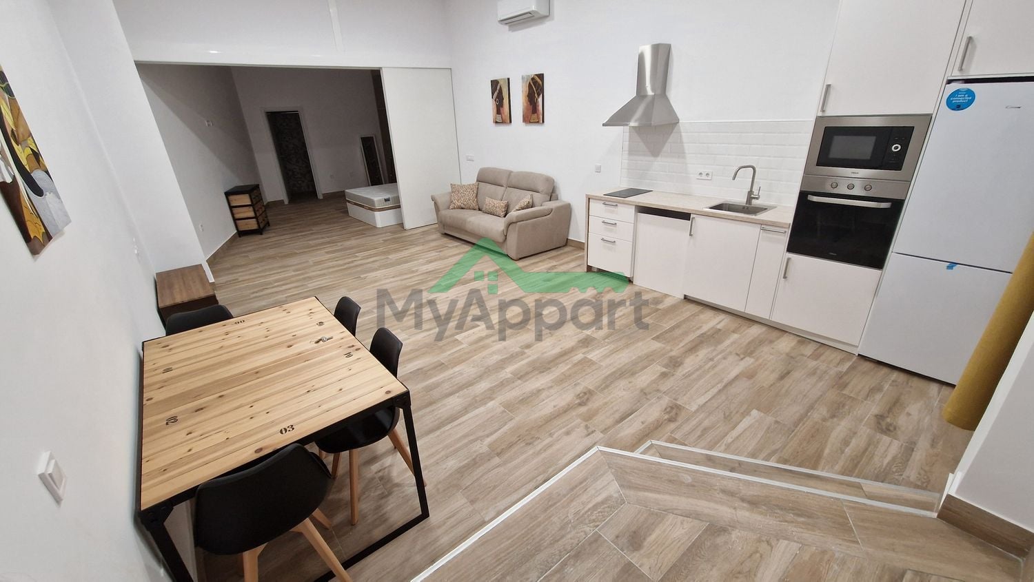 Estudio luminoso a estrenar cocina equipada — foto 1