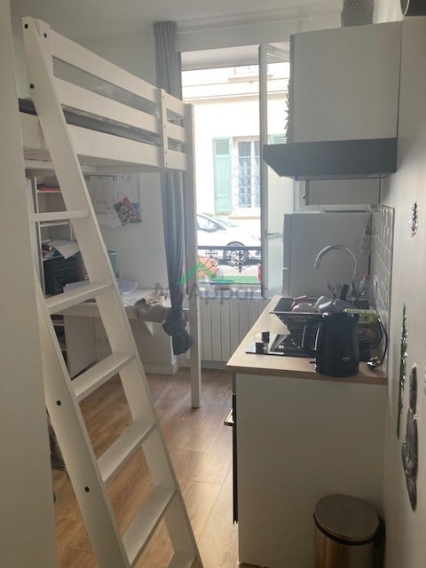Studio meublé en très bon état à Lyon 7 — photo 3