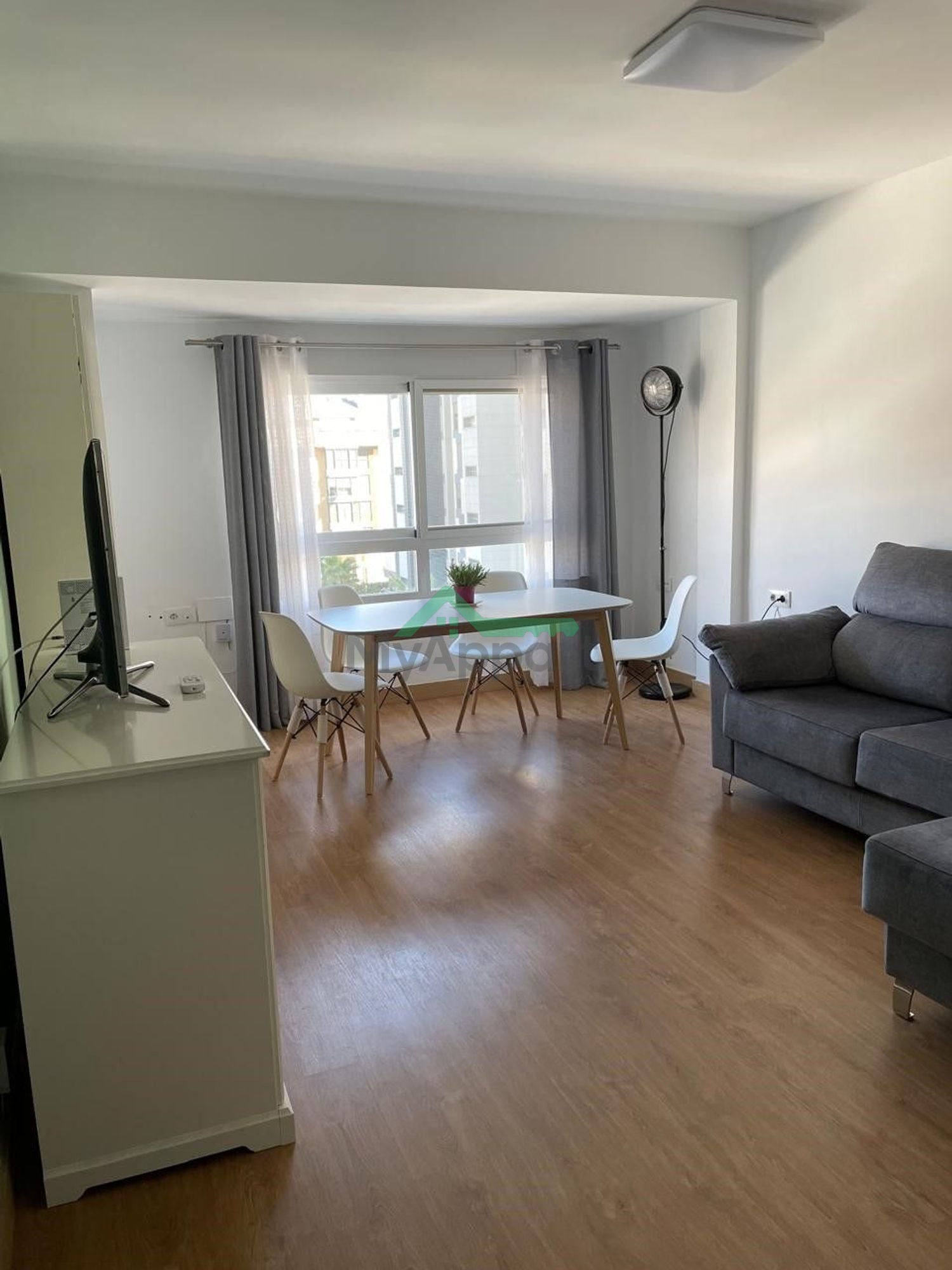 Piso amueblado y reformado con garaje — foto 6